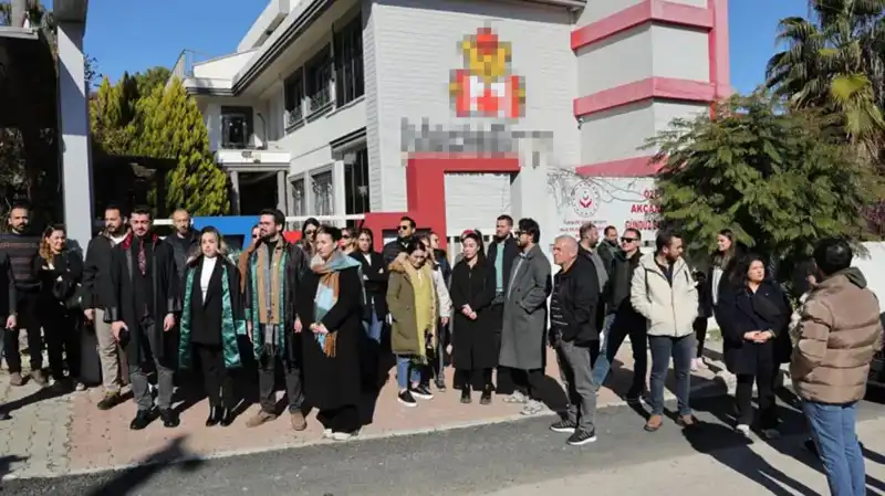 Velilere Kötü Sürpriz: Karne Gününde Okulda Beklenmedik Gözyaşları