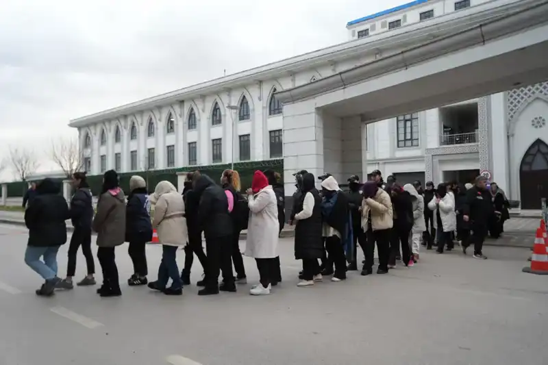 Dolandırıcılar Yapay Zeka ile 483 Milyon Liralık Dolandırıcılık Yaptı